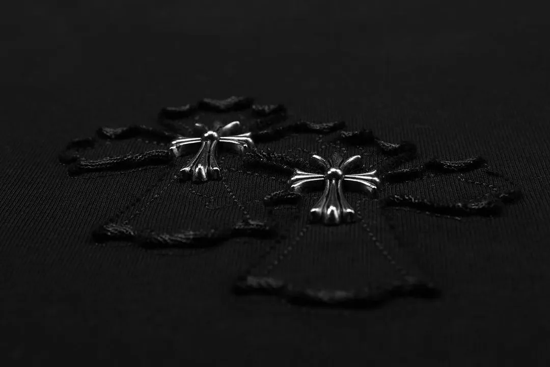 【 】 🐝（ ） （ ） Chrome hearts T 。 logo， 。 ， ， ，Premium 26 . . . . . ！ Same Style :Black White Sizes:S M L XL